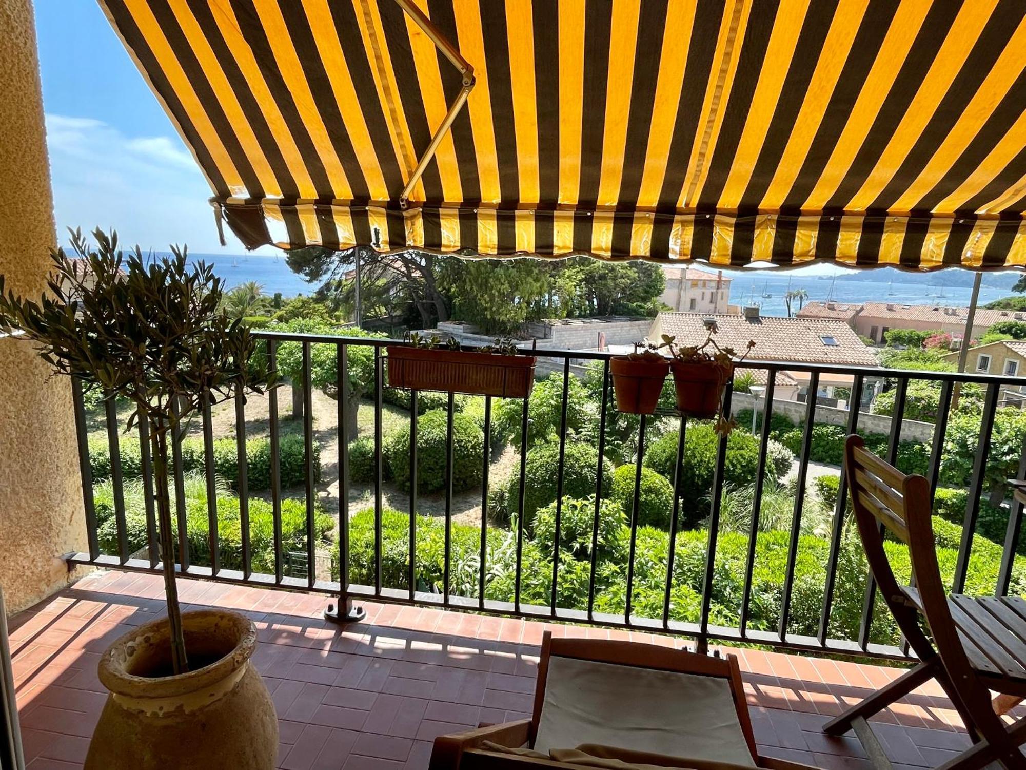 Appartement Cosy Vue Mer A 50 M De La Plage - Refait A Neuf Et Climatise Le Pradet Zewnętrze zdjęcie